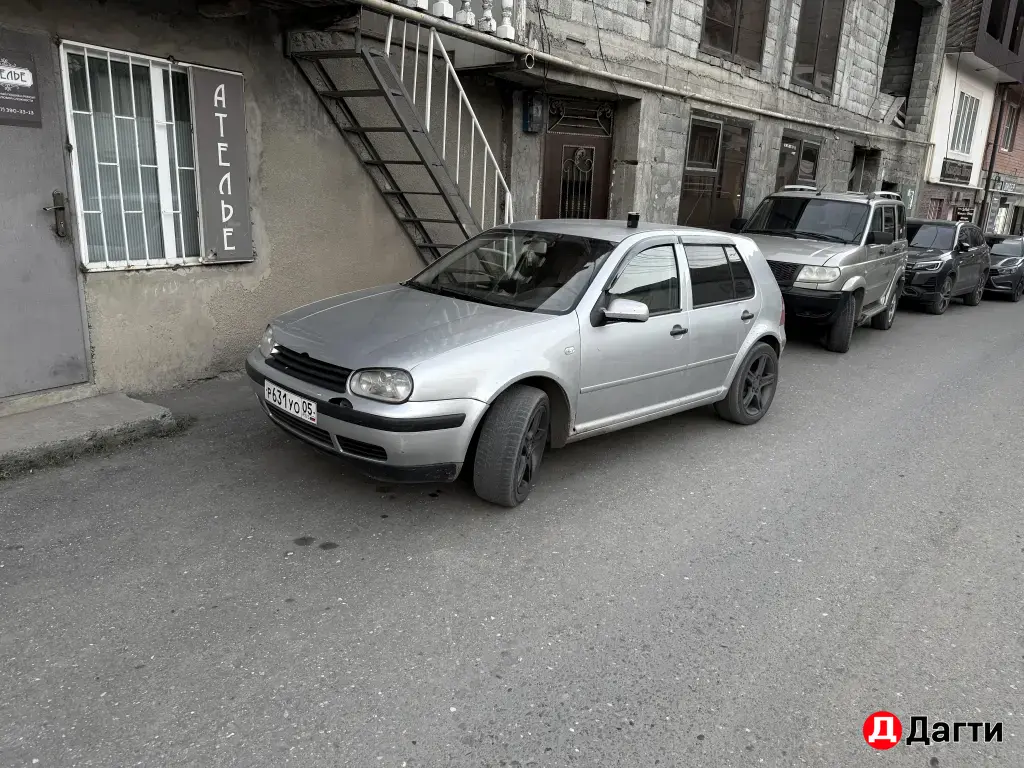 Volkswagen Golf, 2002 года
