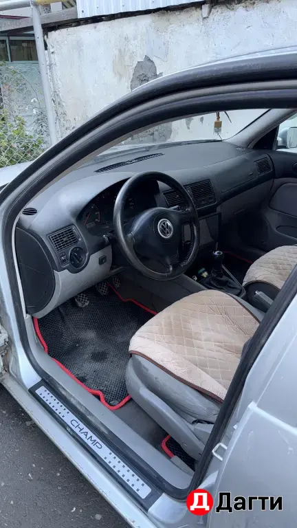 Volkswagen Golf, 2002 года