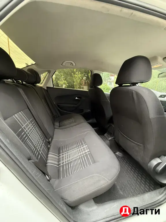 Volkswagen Polo, 2015 года