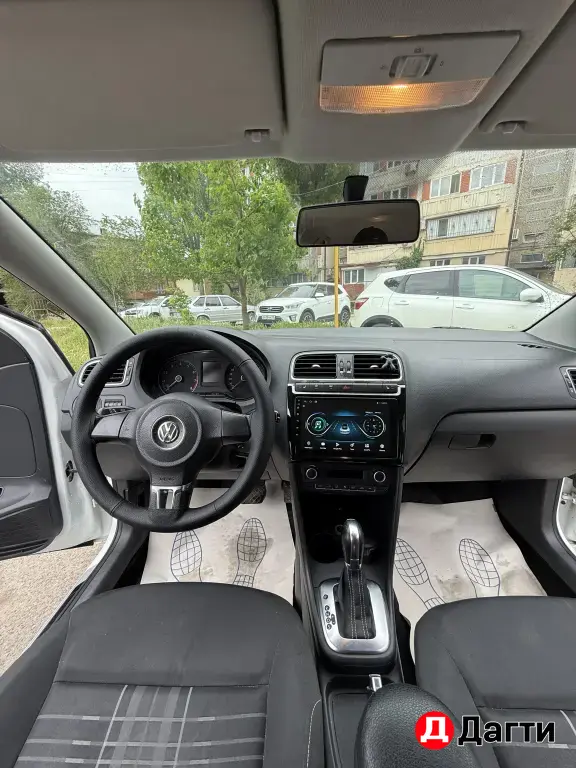 Volkswagen Polo, 2015 года